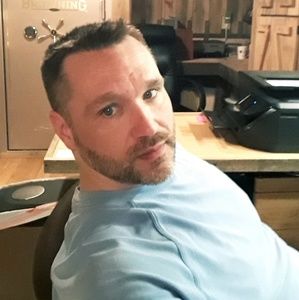 Meet your Posher, Gregory